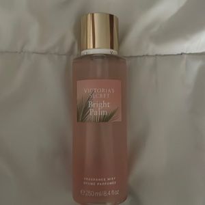Bright palm perfume
